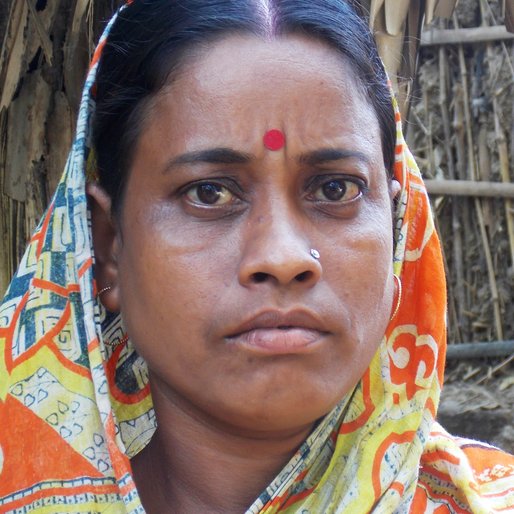 SONALI RANA is a Homemaker and daily wage worker from Tisa, Chanditala II, Hooghly, West Bengal