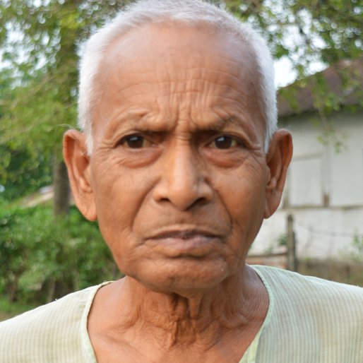 DULAL SARKAR is a Tea garden worker (now retired) from Sona Chandi, Kharibari, Darjeeling, West Bengal
