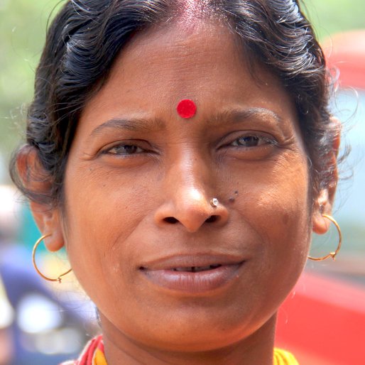 BOBBY is a Domestic worker from Chalkmir, Maheshtala, South 24 Parganas, West Bengal