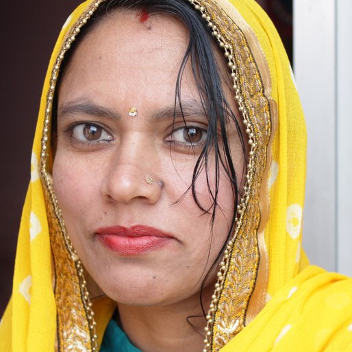 Hitesh is a Homemaker from Inchhapuri , Pataudi, Gurugram, Haryana