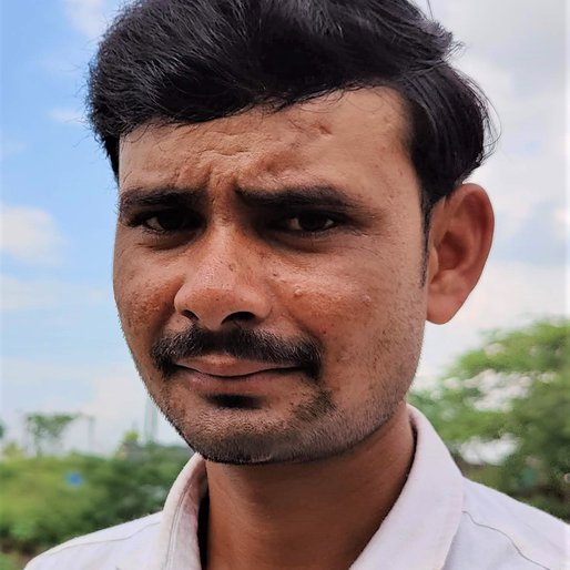 Shekhar Kale is a Agriculture labourer from Kuruli, Shirur, Pune, Maharashtra