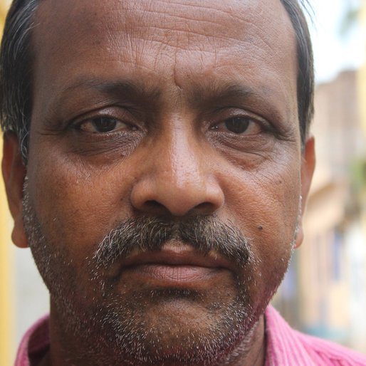 Samar Kumar Dutta is a Weaver from Islampur (town), Raninagar-I, Murshidabad, West Bengal