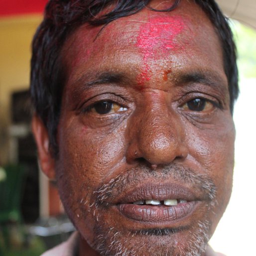 Shankar Mondal is a Daily wage labourer from Saktipur, Beldanga-II, Murshidabad, West Bengal