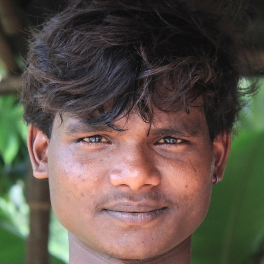 Avijit Khan is a Daily wage labourer from Dainan Anantanagar, Khanakul-I, Hooghly, West Bengal