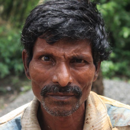 BANDHAN BERA is a Labourer from Bagnan- I, Bagnan I, Howrah, West Bengal