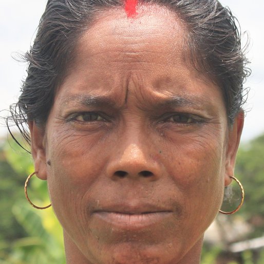 Rukkini Dolui is a Wage labourer from Chaltapur, Khanakul-I, Hooghly, West Bengal