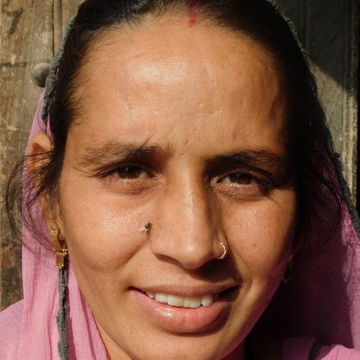 Suresh Kundu is a Homemaker from Khairi, Uklana, Hisar, Haryana