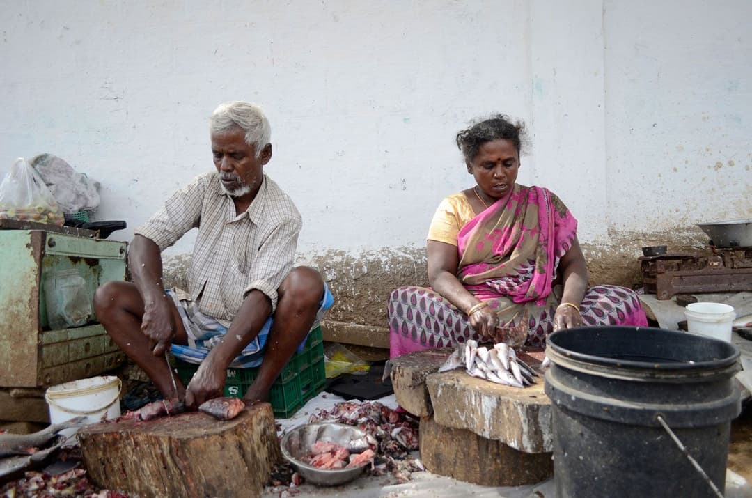 Life of my mother – in the light of a lamppost