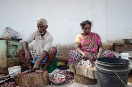 എന്റെ അമ്മയുടെ ജീവിതവും വഴിവിളക്കിന്റെ ഓർമ്മയും