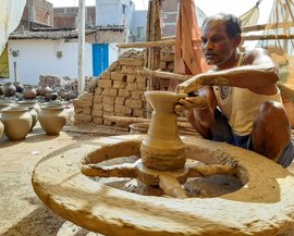 कोरोना लॉकडाउन: छत्तीसगढ़ के कुम्हारों का हाल हुआ बेहाल