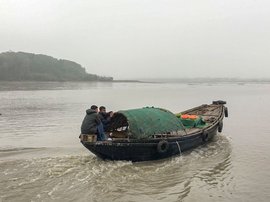 ബംഗാൾ ഉൾക്കടലിലെ ആശങ്ക നിറഞ്ഞ മീൻപിടിത്തം