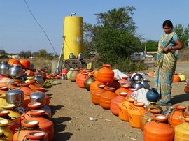 தண்ணீர் பணம் போல் ஓடிய போது