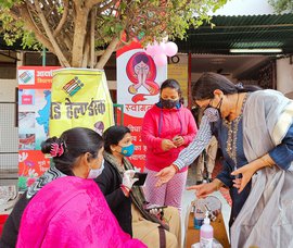 ఉత్తర్‌ప్రదేశ్‌లో ఆశా(ASHA)లు: ‘మేమేమైనా ఉచిత సేవకులమా ఏంటీ?’