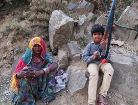 पर्वतराजीतले स्थलांतरित संगीतकार