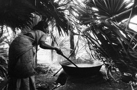 புலப்படும் பணிகள், புலப்படாத பெண்கள் –  மீண்டும் வீடு, மீண்டும் வீடு (பகுதி 8)