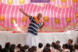 എഴിൽ അണ്ണ, അദ്ദേഹം എന്നെ മണ്ണിൽനിന്ന് സൃഷ്ടിച്ചു