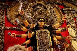 कुमारटुलि की गलियां, कुम्हारों की मूर्तियां