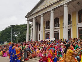 "ದೇಶದ ಸಾಕ್ಷರತೆಯ ಕಾಲಾಳುಗಳು"