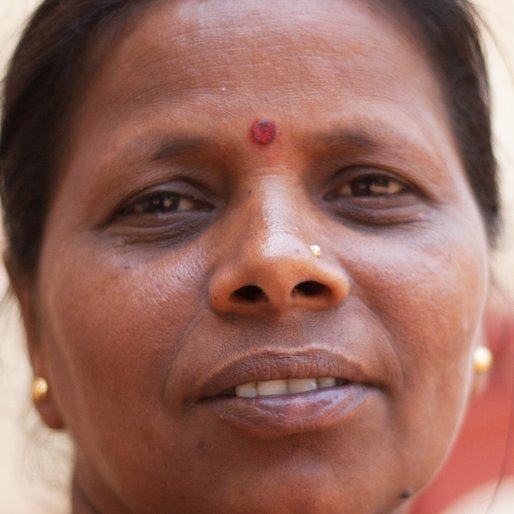 PRATIBHA SHETTIGAR is a Flower seller from Mencurem, Bicholim, North Goa, Goa