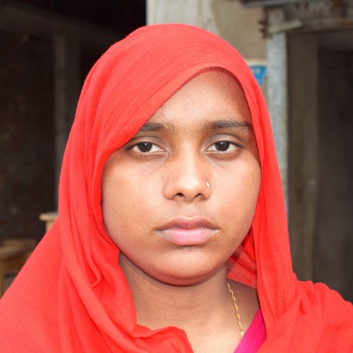 SABERA BIBI is a Domestic worker from Raidighi, Mathurapur - II, South 24 Parganas, West Bengal