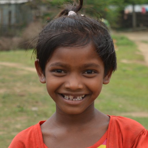 Chandni Kiro is a Student (Class 3) from Sona Chandi, Kharibari, Darjeeling, West Bengal