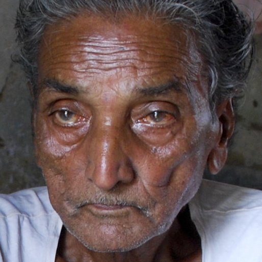 ANIL SUTRADHAR is a Makes masks for Chhau dancers from Charida, Baghmundi, Purulia, West Bengal