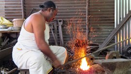 തുരുമ്പെടുക്കുകയാണ് കോട്ടഗിരിയിലെ അവസാനത്തെ കൊല്ലന്മാരും