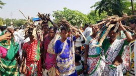 ‘हमारी सभी मांगें जब तक पूरी नहीं होतीं, हम यहां से नहीं जाएंगे’
