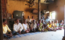 ತೆಂಭರೆ ಗ್ರಾಮದಲ್ಲಿ ಮತದಾನದ ಕುರಿತು ಚರ್ಚೆ