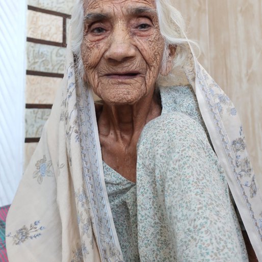 Dalip Kaur is a Homemaker from Manakpur Sharif, Majri, SAS Nagar, Punjab