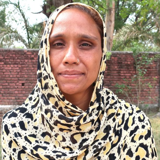 Khushpreet Kaur is a MGNREGA worker from Bathlana, Mohali, SAS Nagar, Punjab