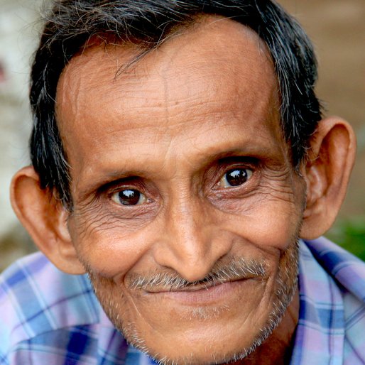 PARIMAL BHATTACHARYA is a Vegetable vendor from Mohanpur, Barrackpore, North 24 Parganas, West Bengal