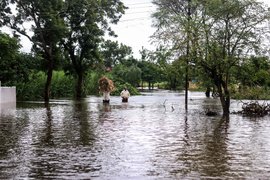 বানে ধোৱা ক’লহাপুৰত ভেণ্ডাৱাড়েবাসীৰ সংগ্ৰাম