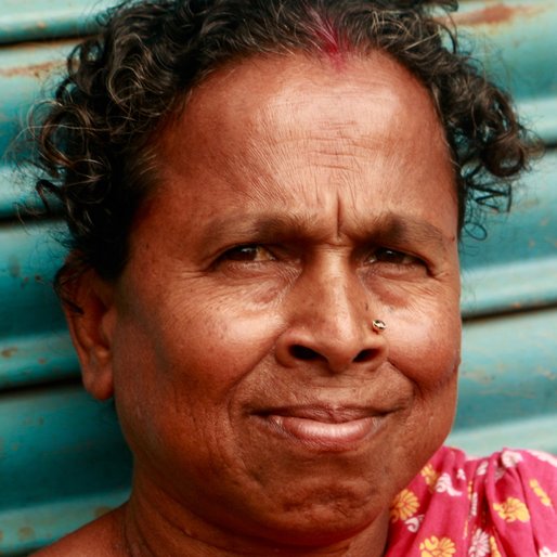 MAHA BISWAS is a Vegetable vendor from Bathangachi, Santipur, Nadia, West Bengal