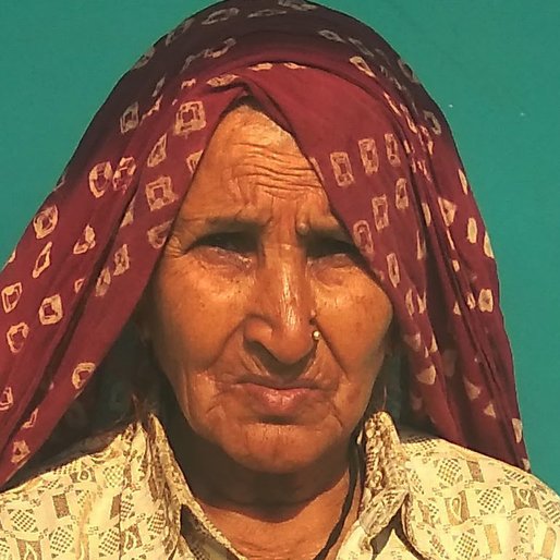 Saumoti Devi is a Homemaker from Sarurpur, Faridabad, Faridabad, Haryana