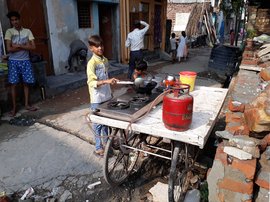 स्वच्छ भारत का नारा, और सीवर में मरते सफ़ाईकर्मी