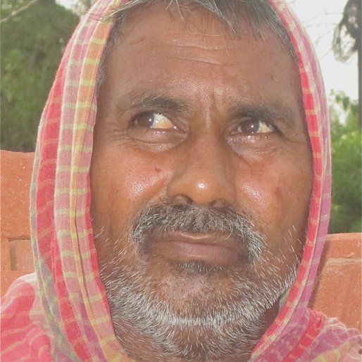 SHIV KUMAR is a Mistri (brick work mason) from Paleta, Gorakhpur, Uttar Pradesh